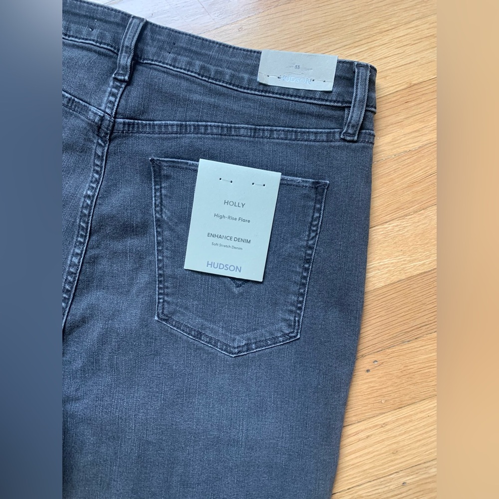 NWT HUDSON HOLLY HI-RISE FLARED WASHED BLACK RAW HEM SOFT STRETCH JEANS SIZE 33 - Picture 12 of 16